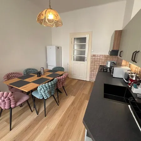 Διαμέρισμα Quiet Old Town 2br Walk To Attractions Πράγα